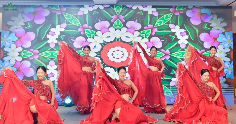 Chương trình có biểu diễn nghệ thuật