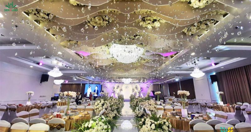 Hội trường trung tâm được trang trí bắt mắt