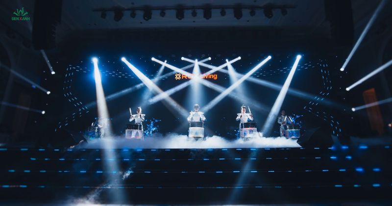 Biểu diễn đánh trống trong chương trình