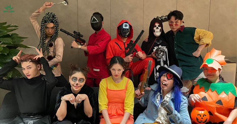 Tặng nhân viên quà Halloween rợn người