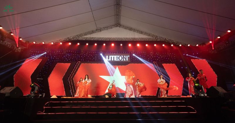 Tổ chức tiệc tất niên, Year End Party