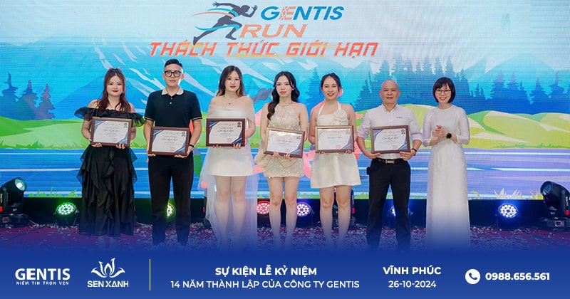 Lễ trao giải trong buổi diễn ra lễ kỷ niệm 