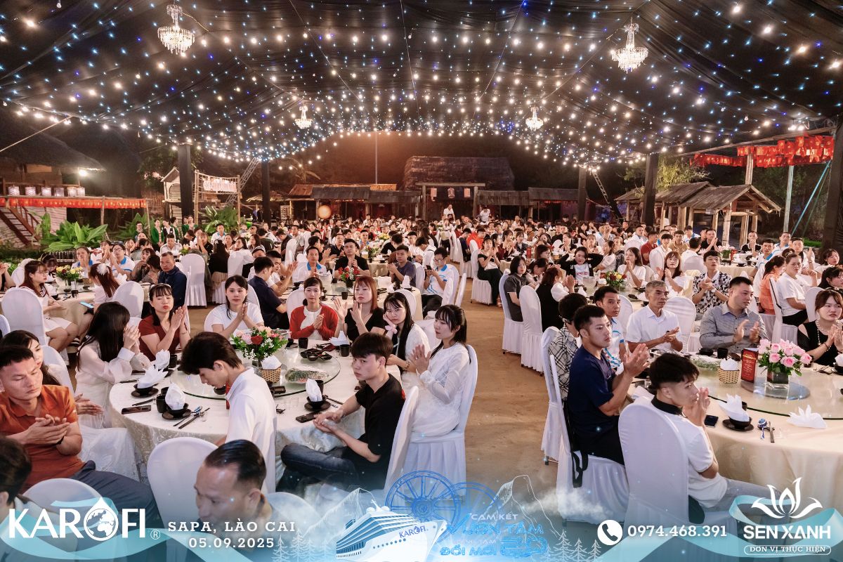 Tiệc Gala Dinner được tổ chức với nhiều người tham gia