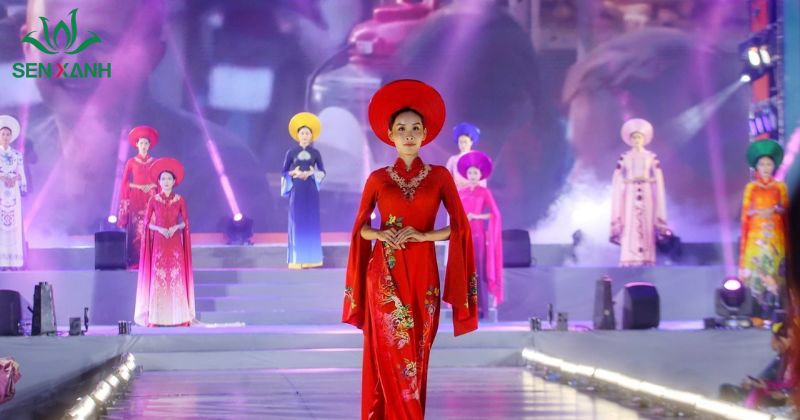 Áo dài là biểu tượng văn hóa của người Việt