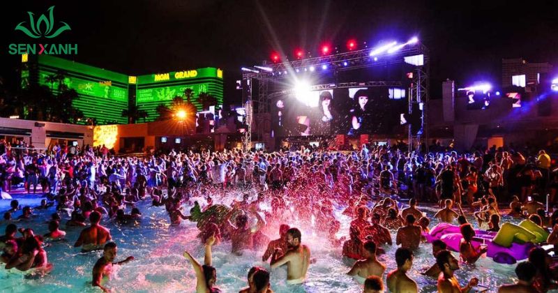 Pool Party là xu hướng hot năm 2025