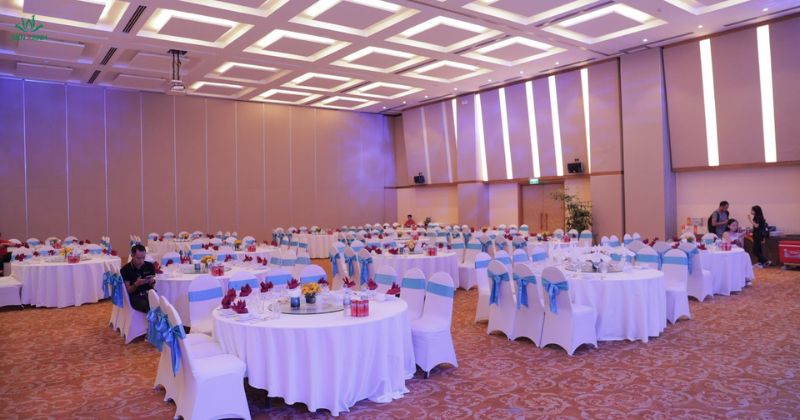 Sự kiện ở hội trường lớn 