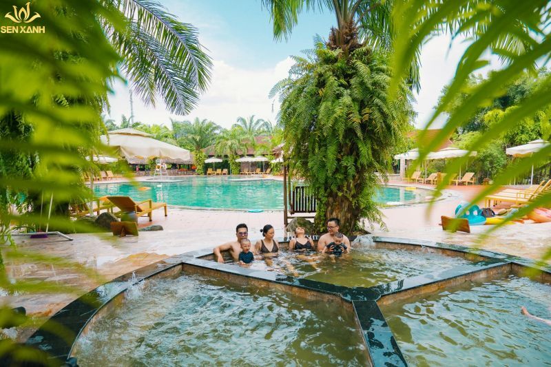 Thảo Viên Resort ngập tràn nước non, hoa lá