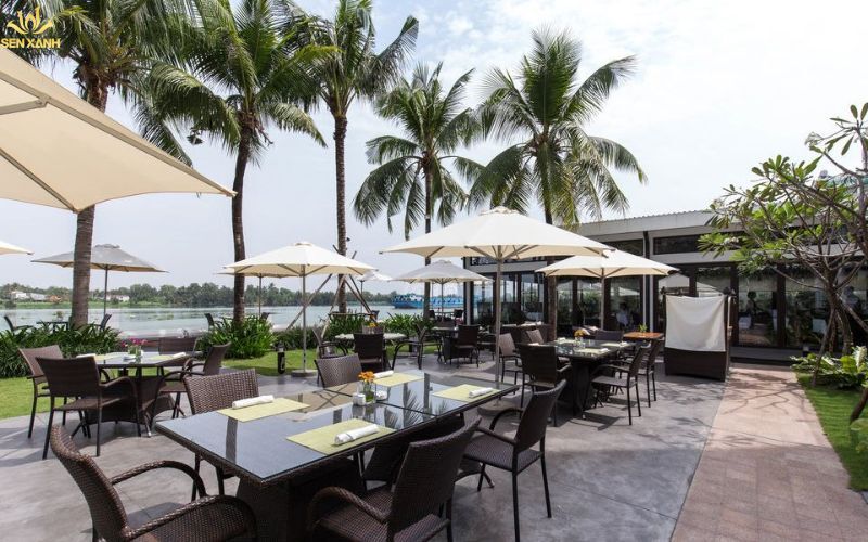 Bistro Sông Vie là một nhà hàng ven sông nằm ở Thảo Điền, TPHCM