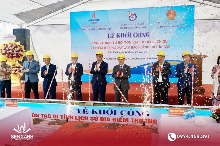 background lễ khởi công tôn tạo di tích