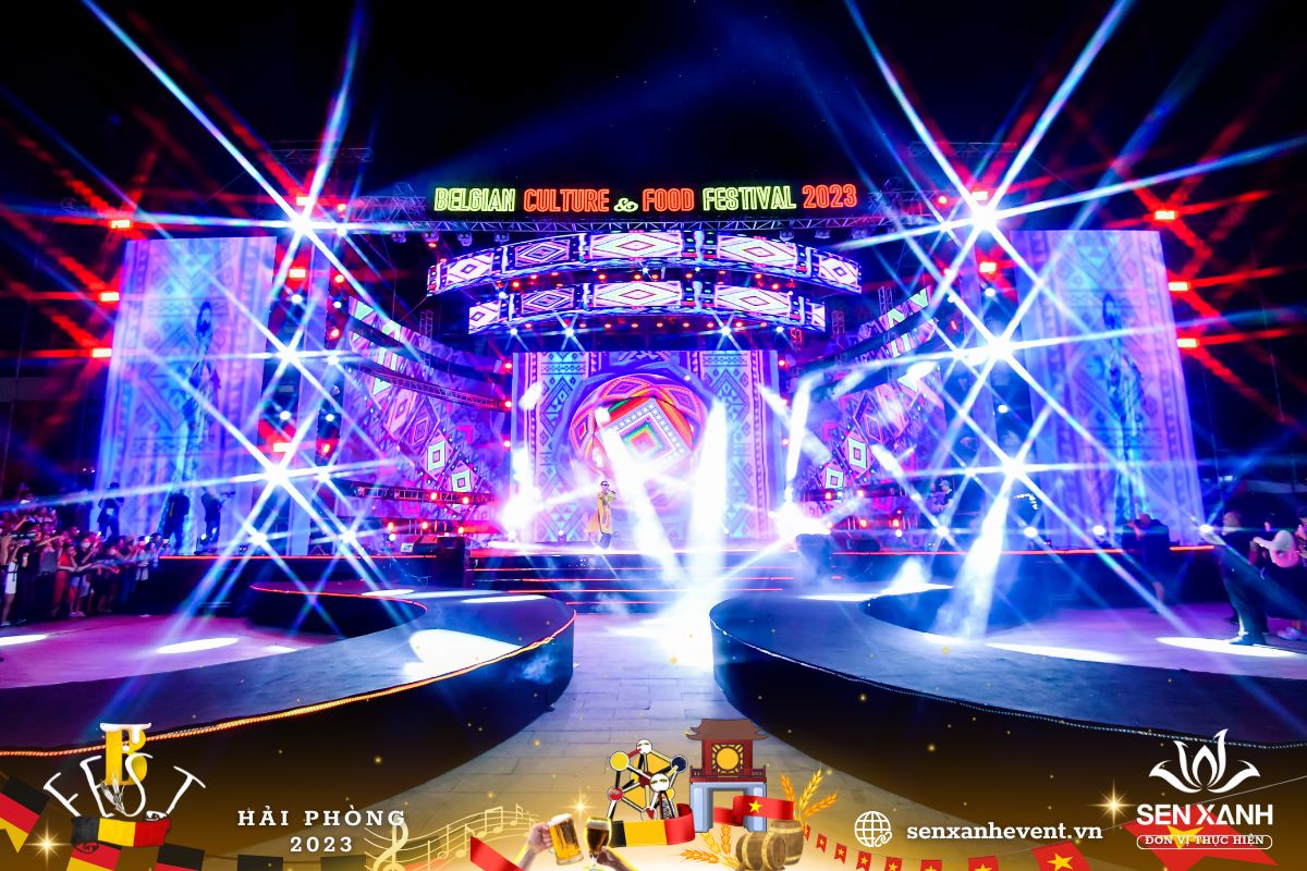 Màn trình diễn của Double 2T