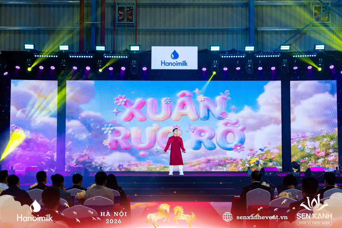 Ca sĩ Hà Đức Tâm trình diễn Xuân rực rỡ