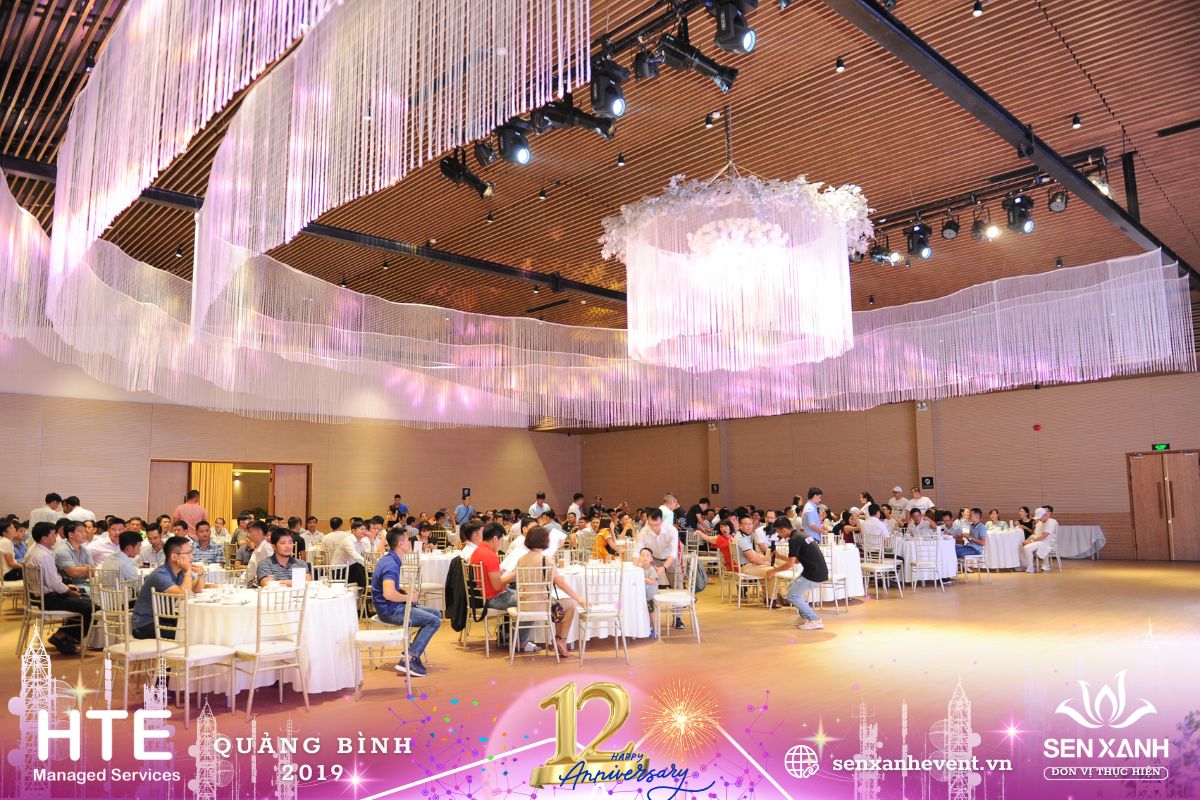 Phòng tiệc Gala dinner Phòng tiệc Gala dinner