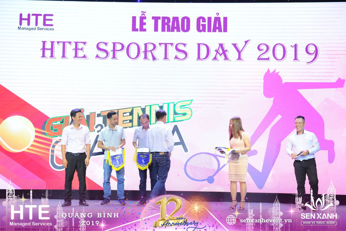 Trao giải Tennis Sport Day 2019 Trao giải Tennis Sport Day 2019