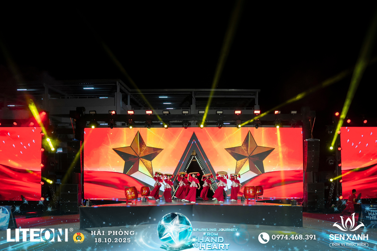 Tiết mục múa truyền thống Tiết mục múa truyền thống