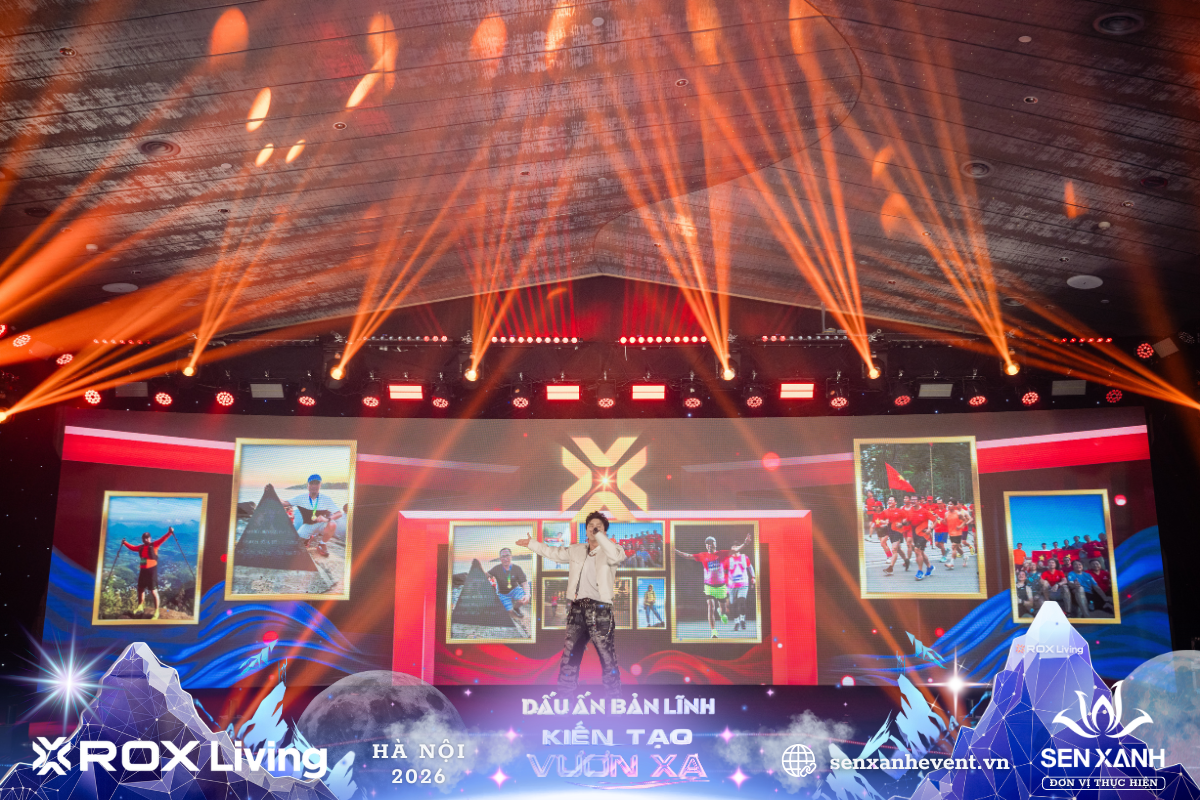 Ca sĩ nam trình diễn Ca sĩ nam trình diễn