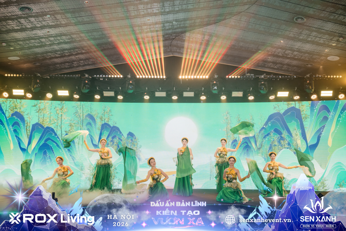 Tiết mục múa quạt lụa Tiết mục múa quạt lụa