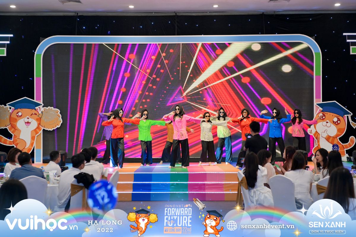 Biểu diễn tiết mục độc đáo