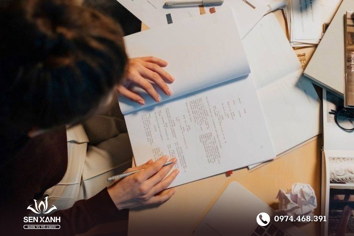 Lên ý tưởng và tạo kịch bản chi tiết cho chương trình Lên ý tưởng và tạo kịch bản chi tiết cho chương trình