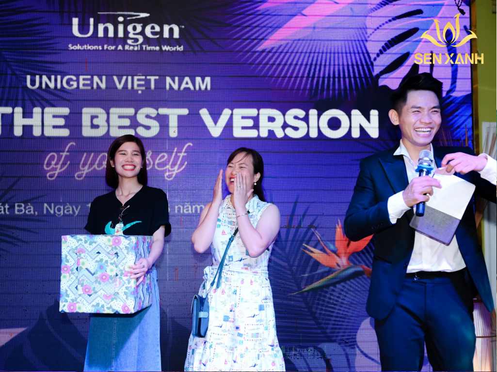 Những phần qu&agrave; hấp dẫn từ ban tổ chức 
