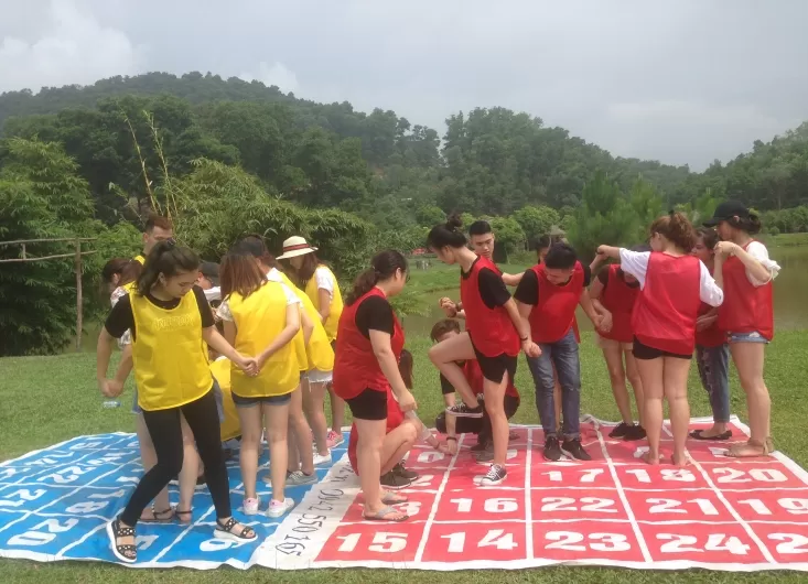 6425bfaf9554c top 20 tro choi team building tri tue sieu hack nao