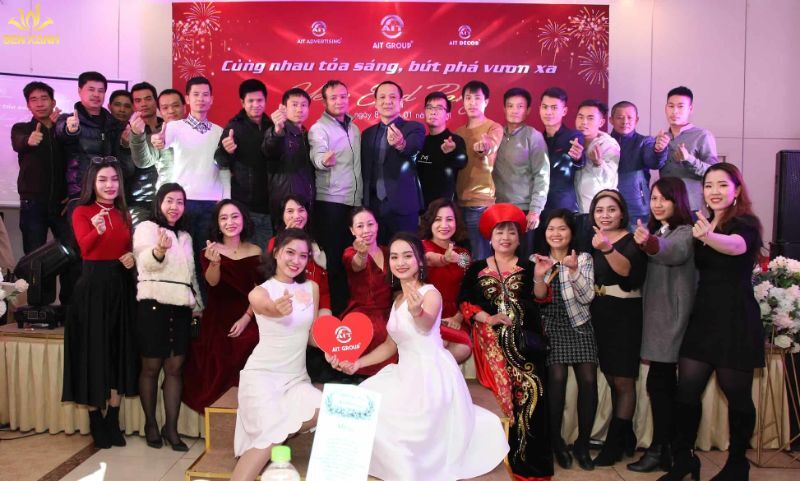 Tổ chức sự kiện kh&aacute;nh th&agrave;nh trường học quốc tế