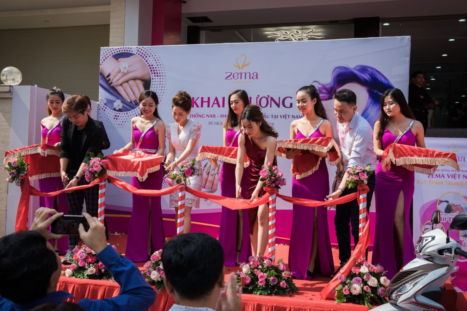 tổ chức lễ khánh thành 1