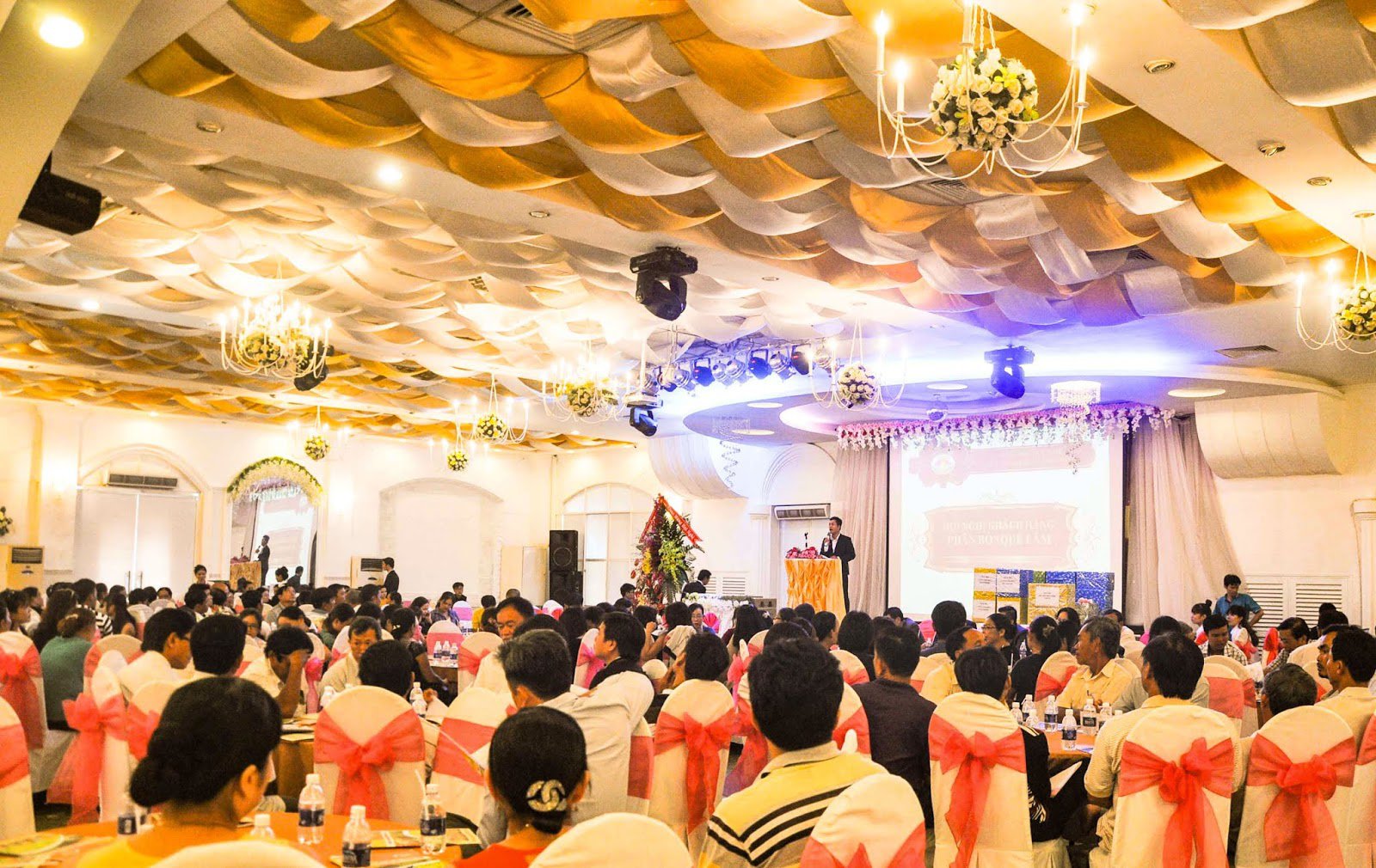 Kế hoạch tổ chức hội nghị khách hàng Hội nghị khách hàng diễn ra thành công
