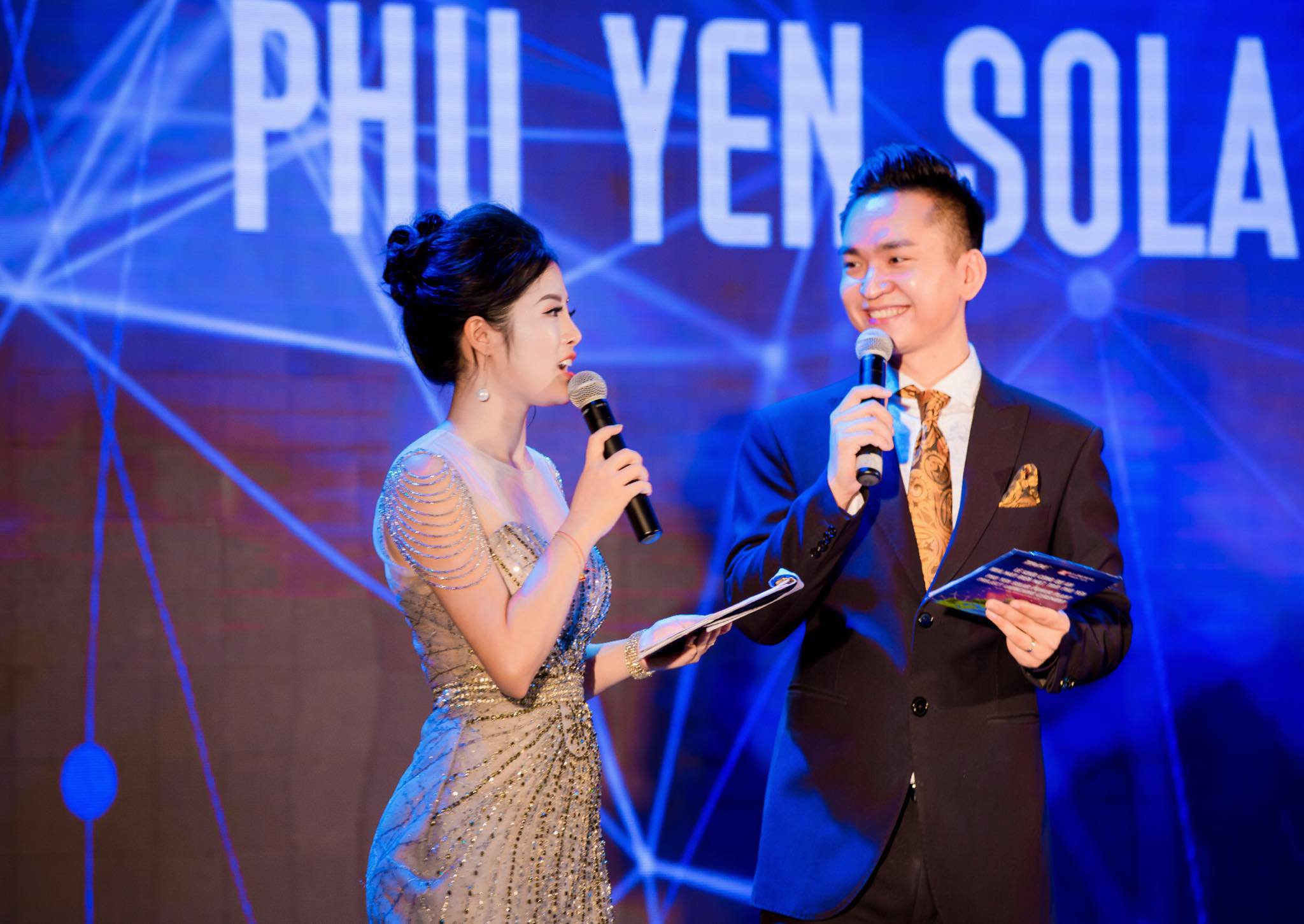 MC sự kiện đa t&agrave;i