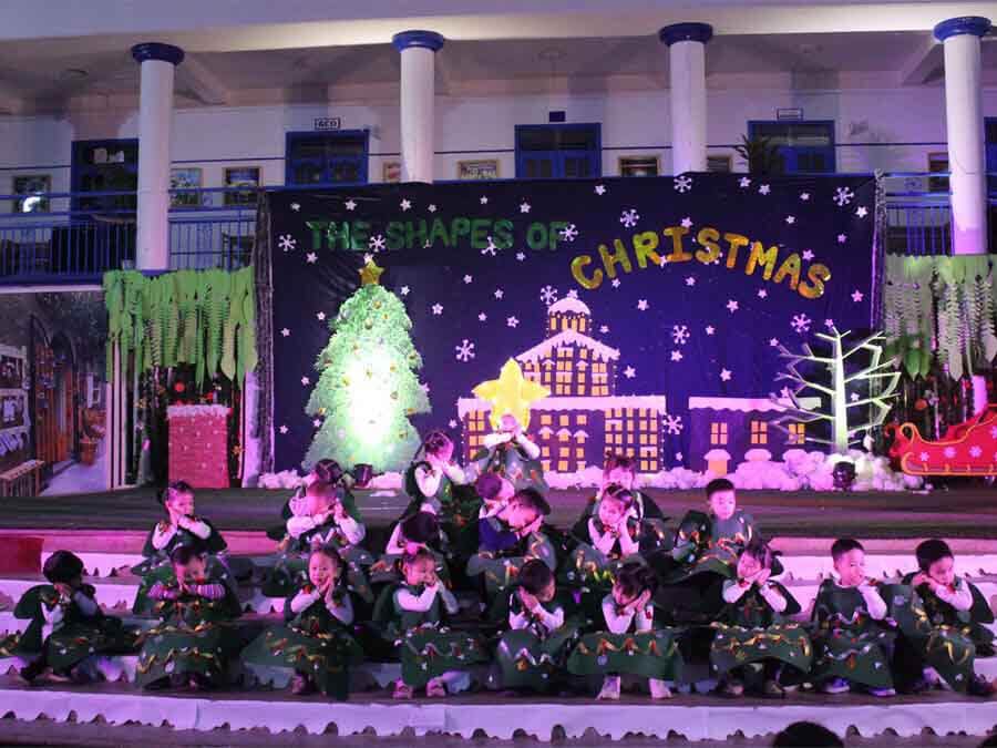 s&acirc;n kh&acirc;u noel trang tr&iacute; 