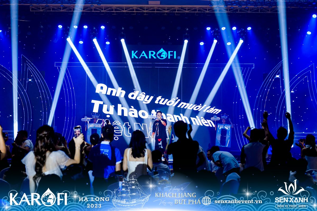 Tiết mục ca h&aacute;t trong Gala