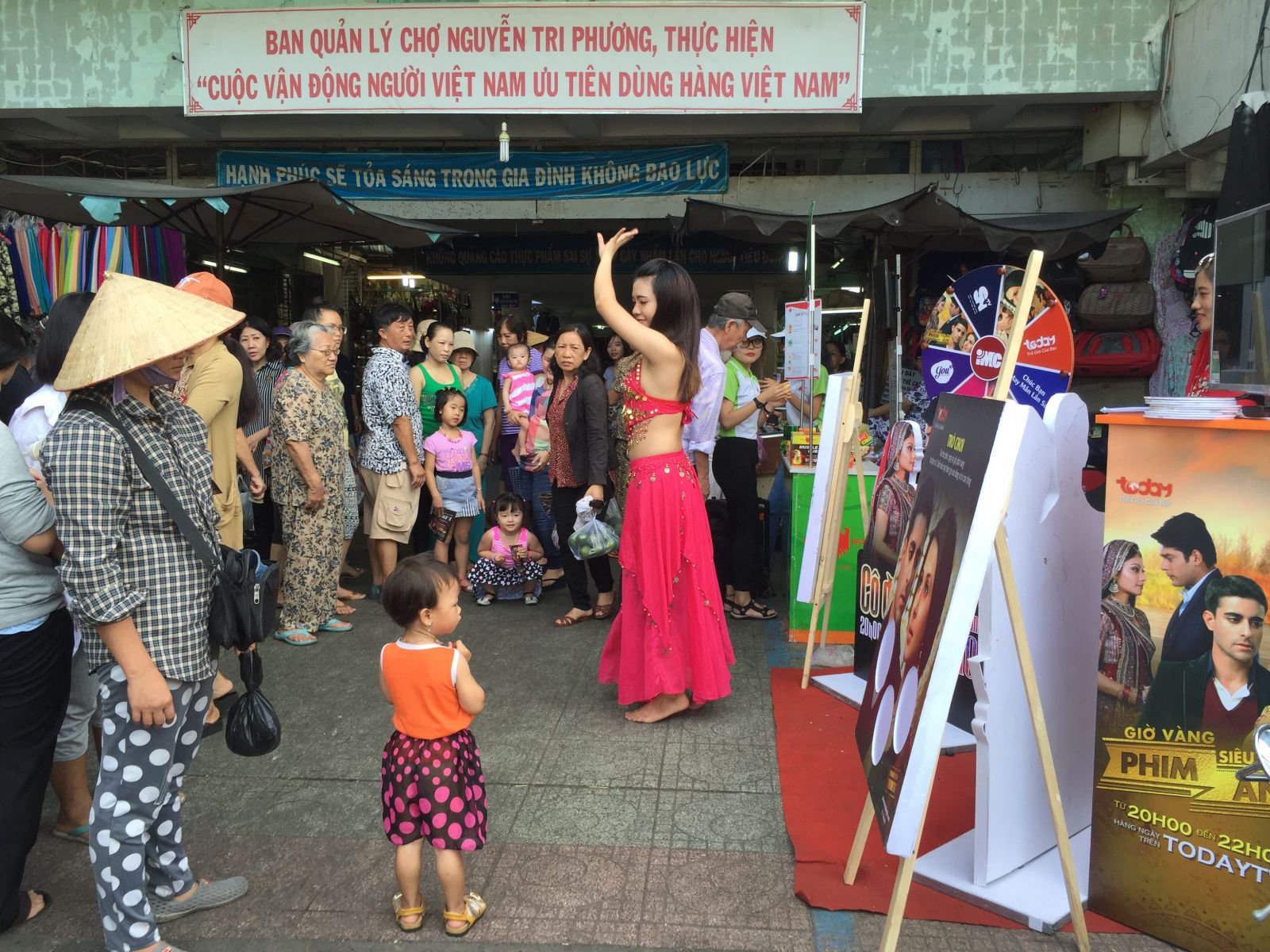hoạt động nhảy m&uacute;a