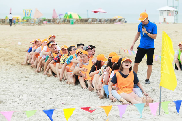 Trò chơi “đua rết” cực vui nhộn