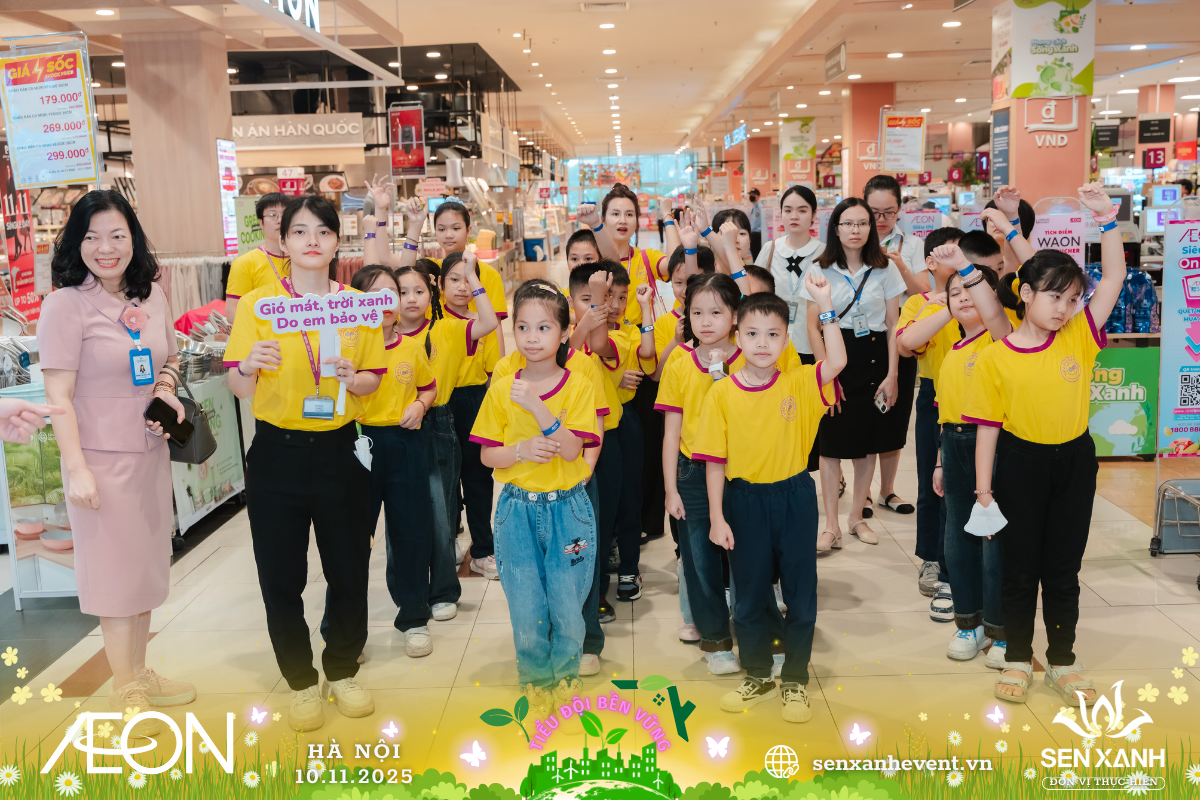 Xếp hàng chuẩn bị tham gia hoạt động Xếp hàng chuẩn bị tham gia hoạt động