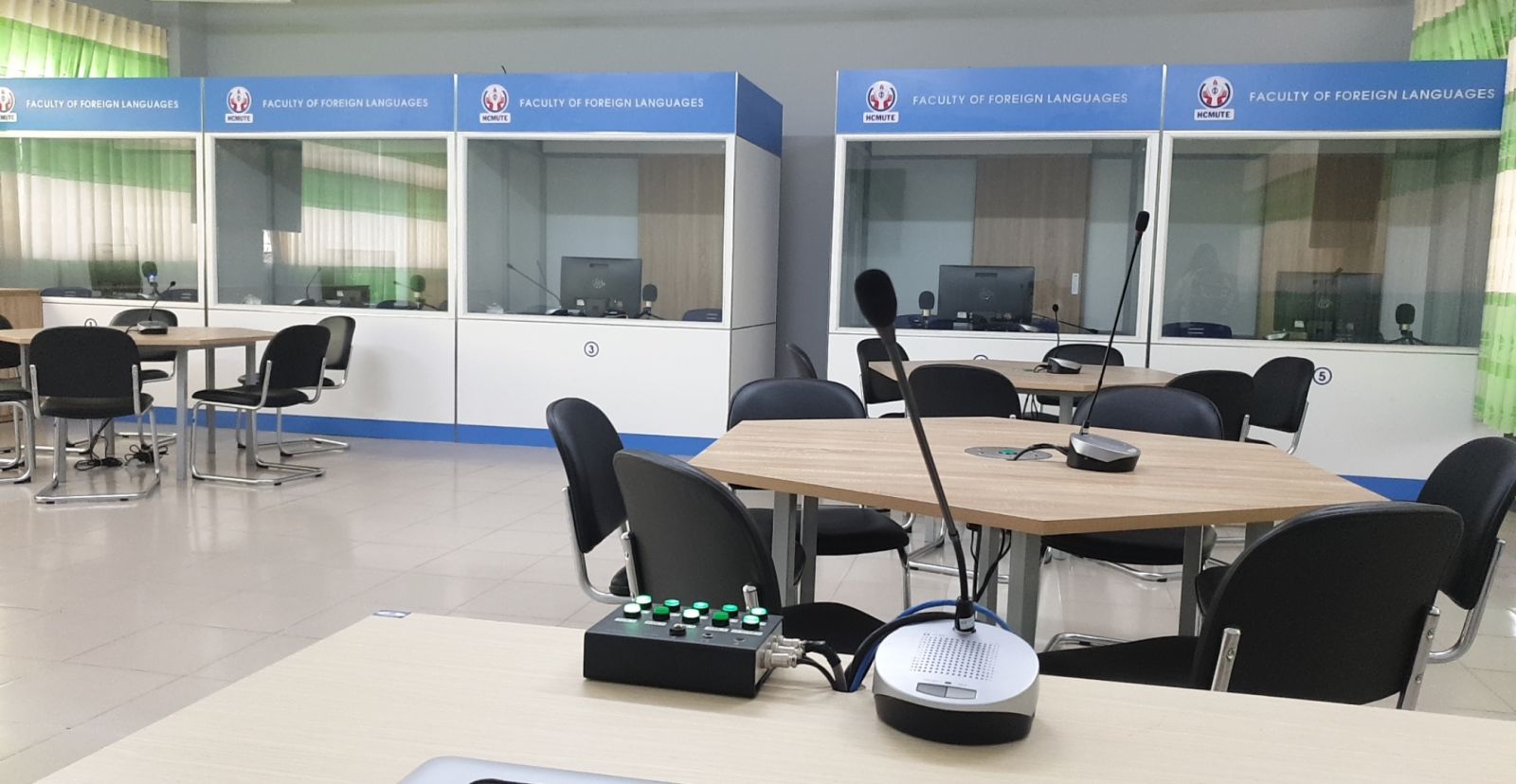 thiết bị dịch cabin