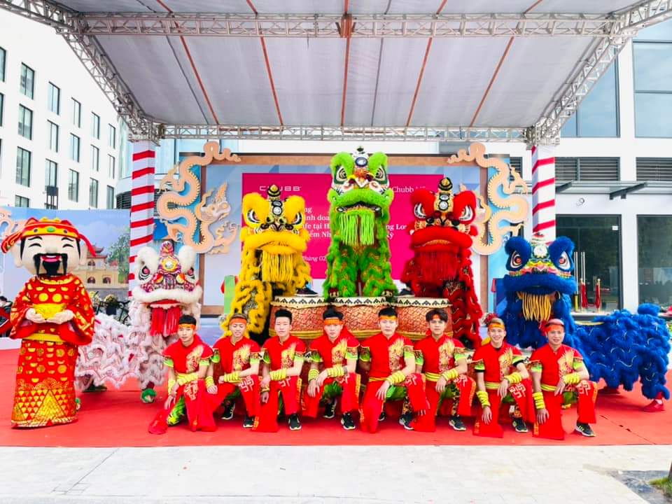 Đội ngũ chuy&ecirc;n nghiệp, đ&agrave;o tạo b&agrave;i bản