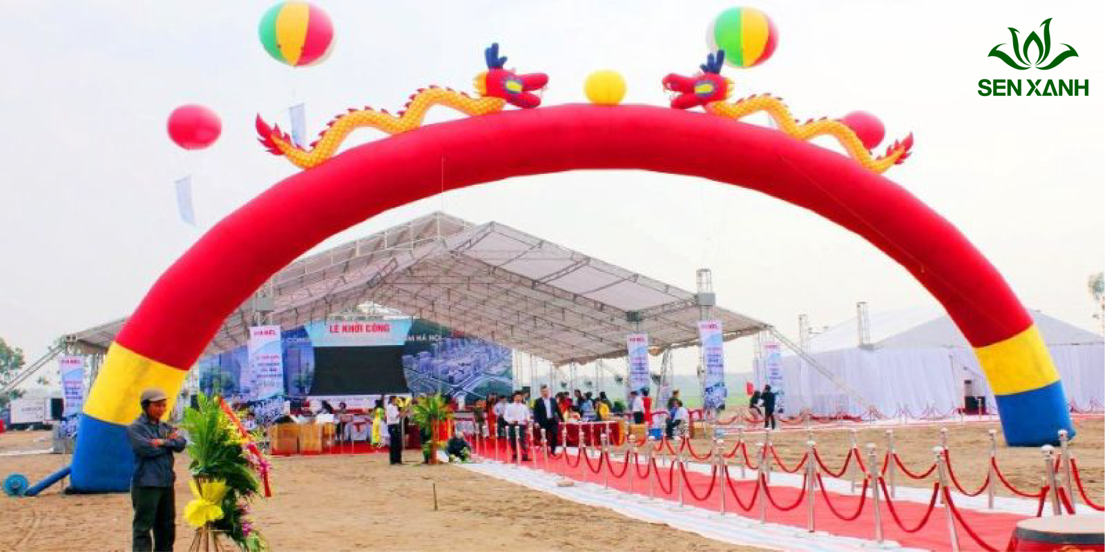 Cổng hơi có kết cấu đơn giản nên lắp đặt rất nhanh chóng, thuận tiện