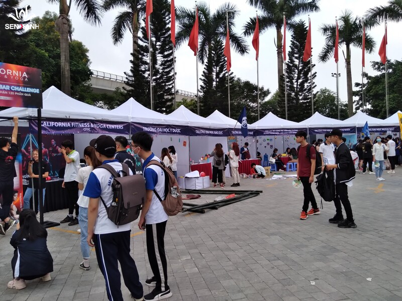 Dịch vụ cho thu&ecirc; gian h&agrave;ng hội chợ