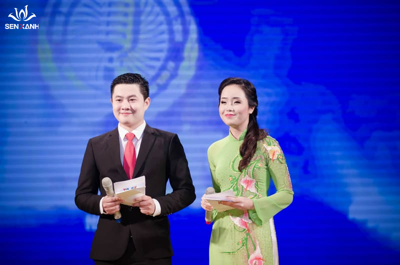 Sen Xanh Event cam kết chuẩn bị đầy đủ phụ kiện trang phục chất lượng cho MC