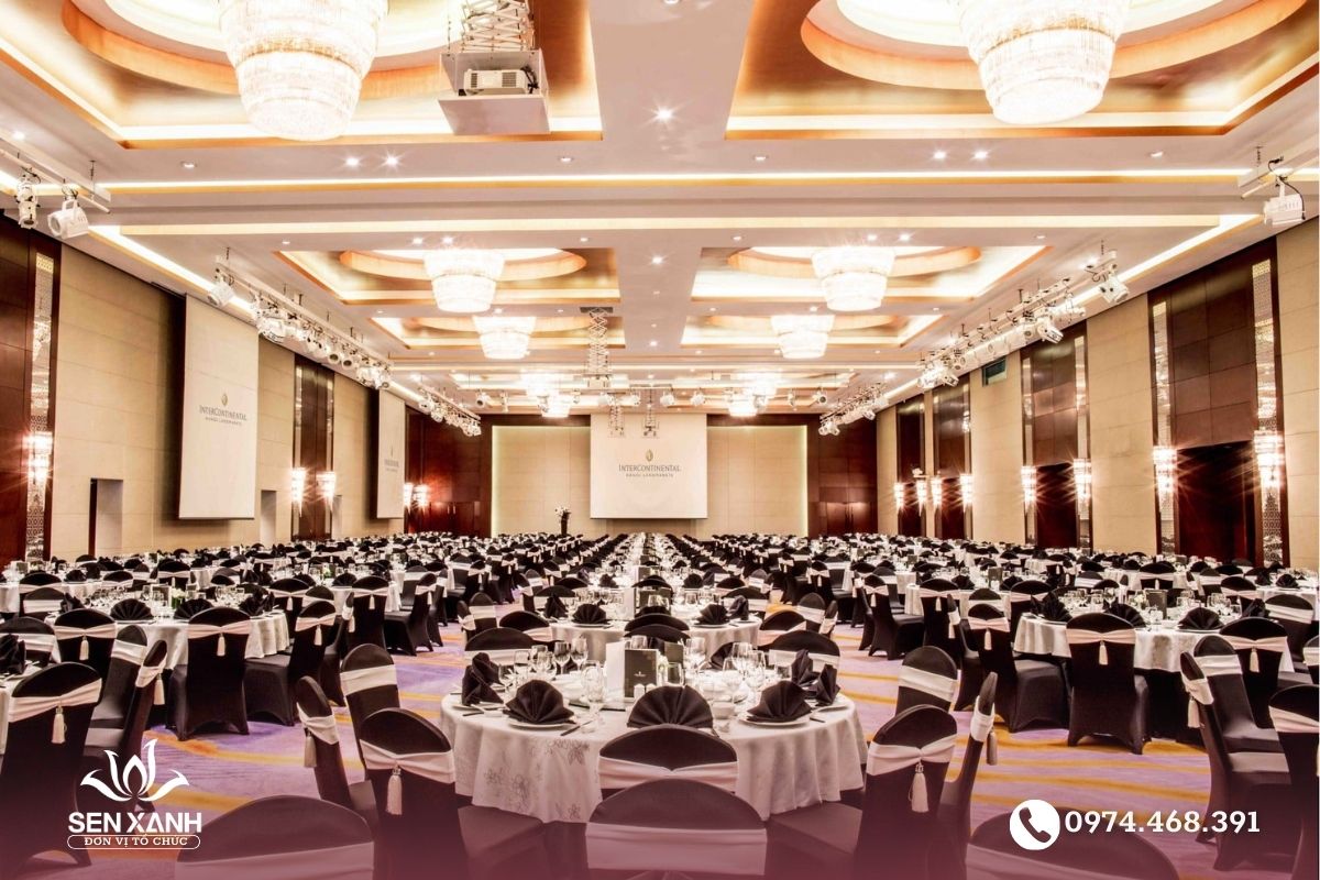 Lựa chọn thời gian v&agrave; địa điểm tổ chức buổi tri &acirc;n ph&ugrave; hợp
