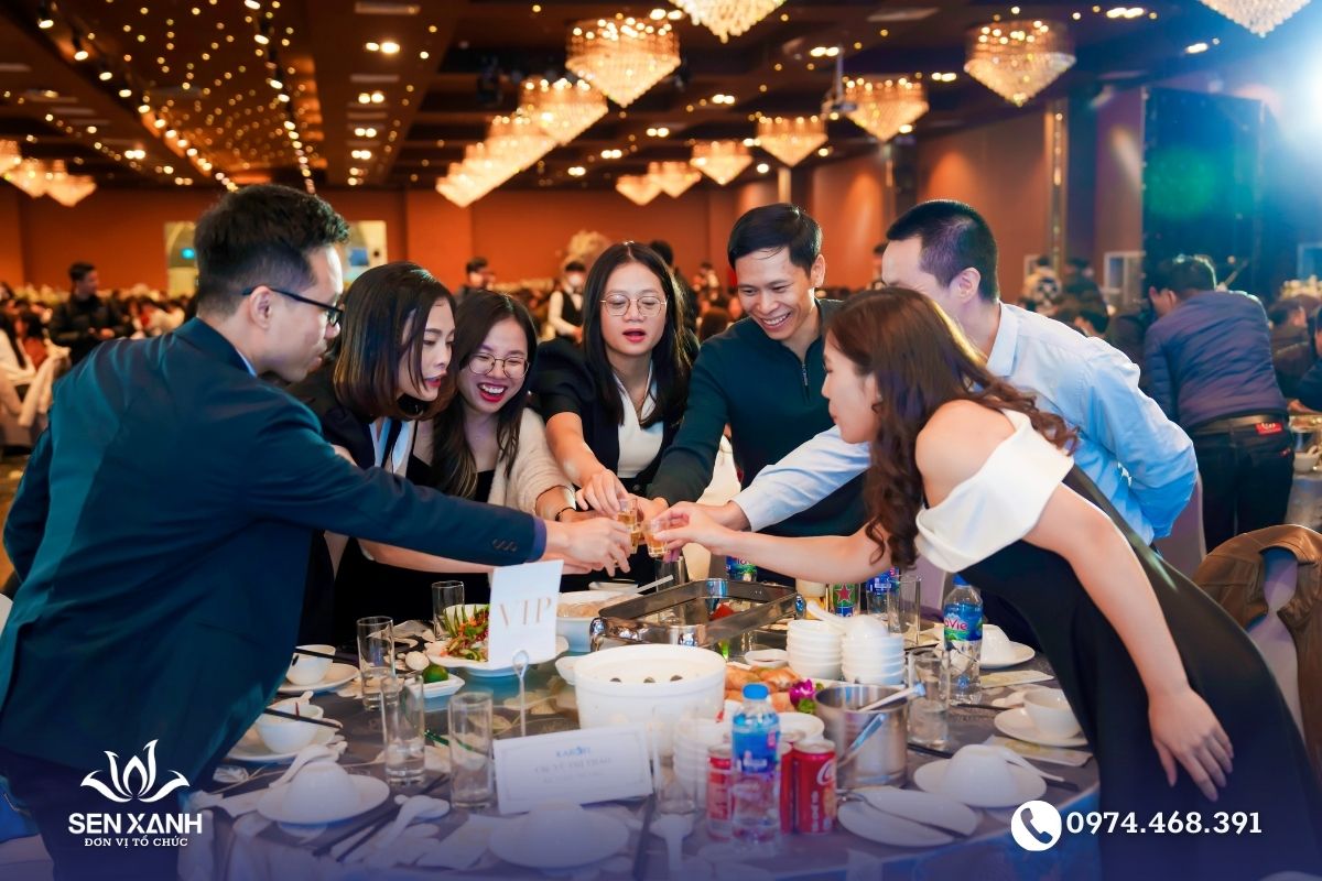 Bữa tiệc tất ni&ecirc;n sẽ tạo động lực to lớn cho một năm th&agrave;nh c&ocirc;ng
