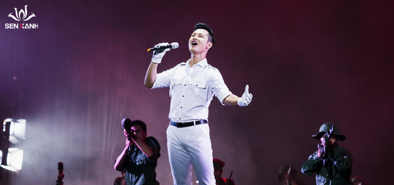 Yêu cầu kiểm tra giọng hát ca sĩ trước khi biểu diễn là điều cần thiết